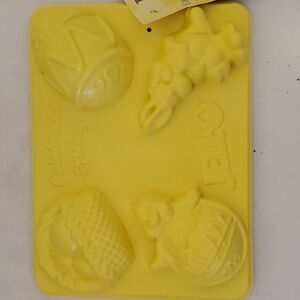 Yellow Easter Jello Jigglers Mold